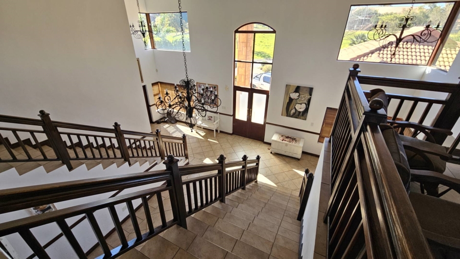 5 Bedroom Property for Sale in Birdwood Estate North West